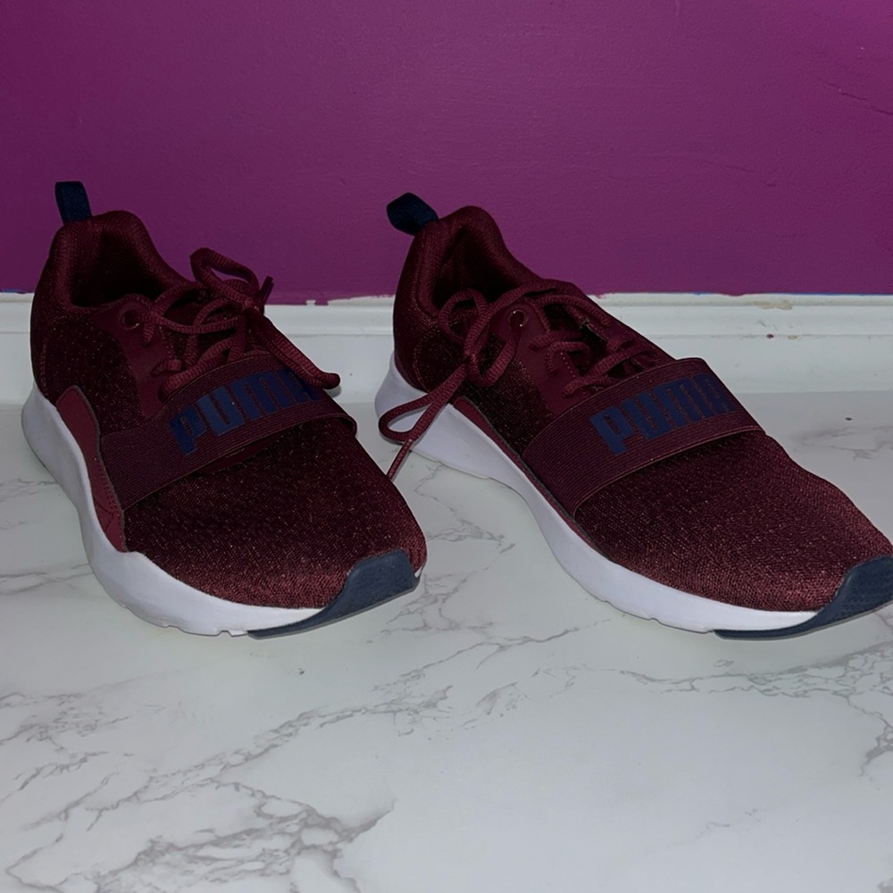 MENS Maroon Puma Casual Sneakers